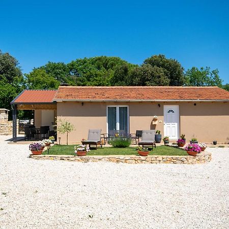 Old Oak Holiday House Villa Rovinj Luaran gambar