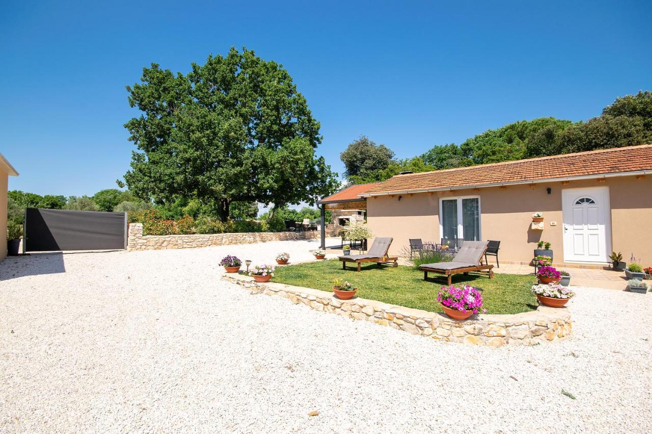 Old Oak Holiday House Villa Rovinj Luaran gambar