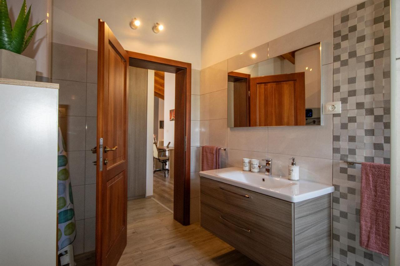 Old Oak Holiday House Villa Rovinj Luaran gambar